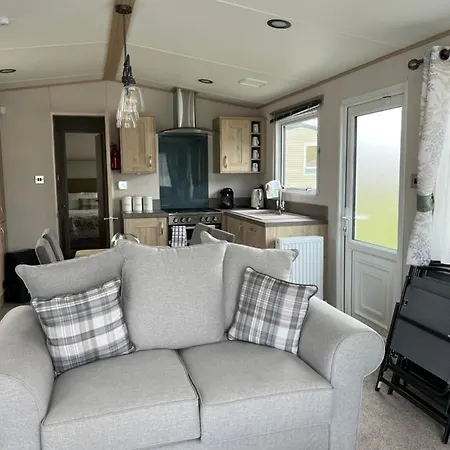 Holiday home Sea La Vie Cayton