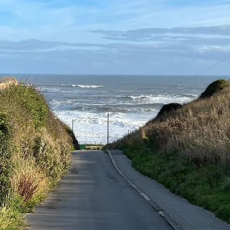 Sea La Vie Holiday home Cayton