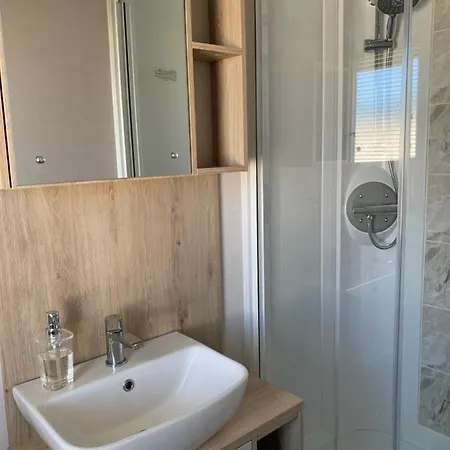 Holiday home Sea La Vie Cayton